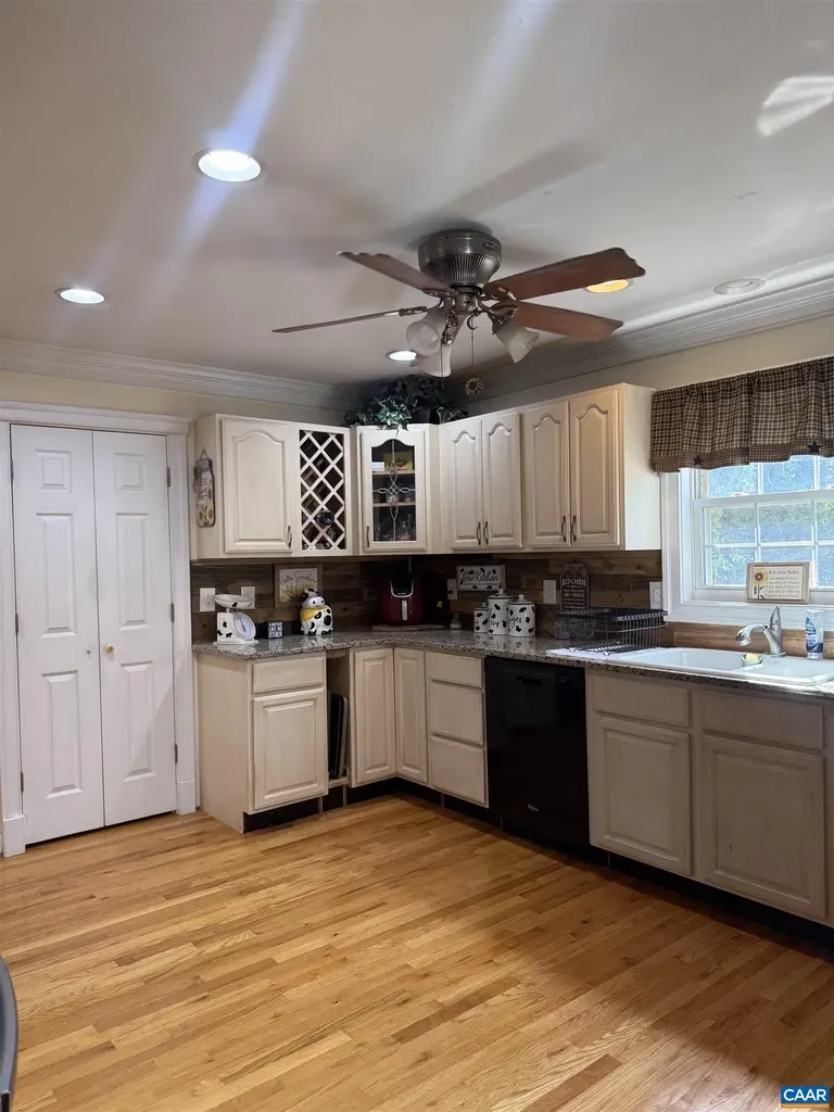 3206/3207 Scarlet Oak Lane Charlottesville VA 22911