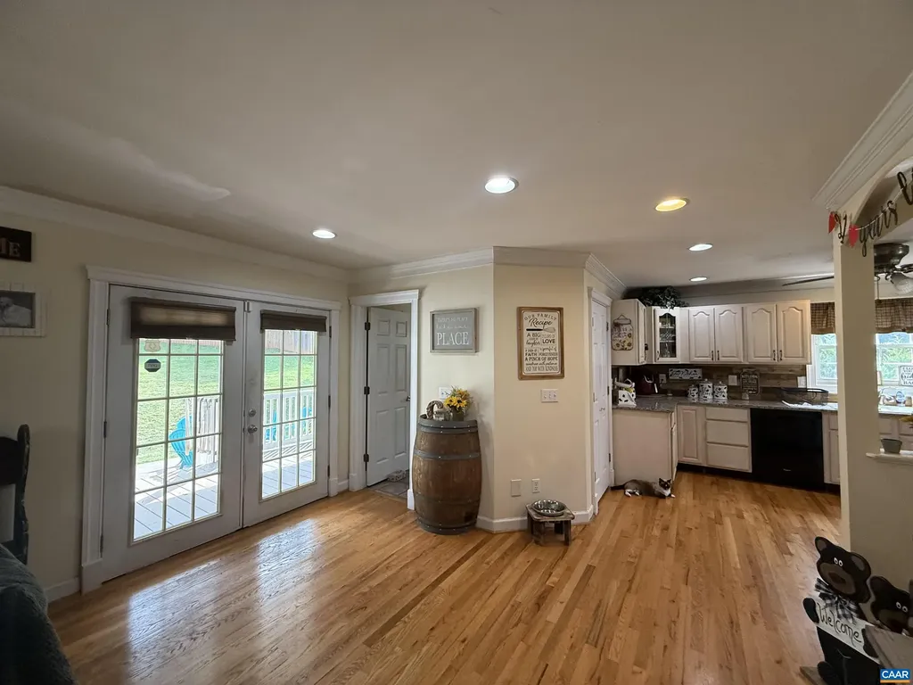 3206/3207 Scarlet Oak Lane Charlottesville VA 22911