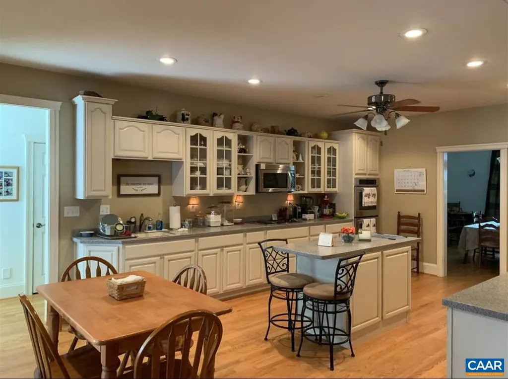 3206/3207 Scarlet Oak Lane Charlottesville VA 22911