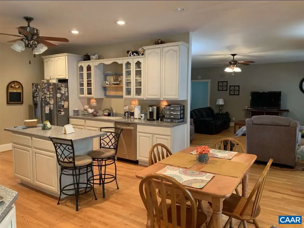 3206/3207 Scarlet Oak Lane Charlottesville VA 22911