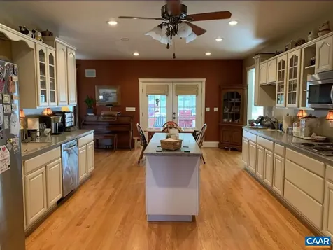 3206/3207 Scarlet Oak Lane Charlottesville VA 22911