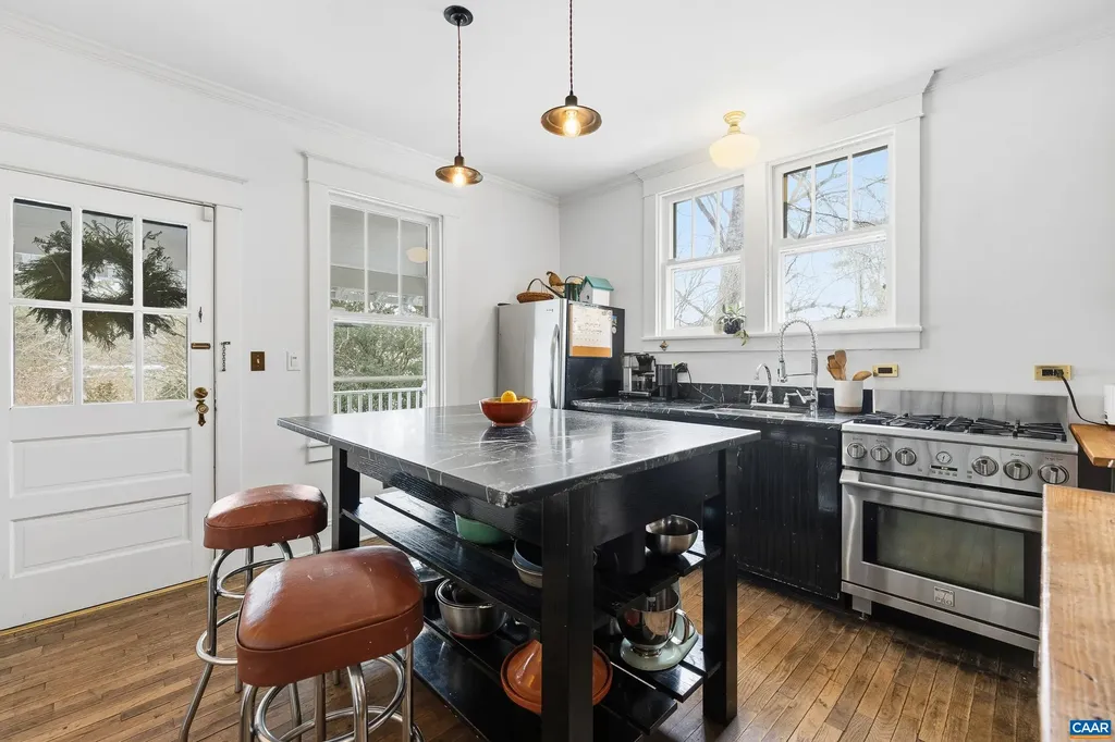 3 Buck Mountain Road Earlysville VA 22936