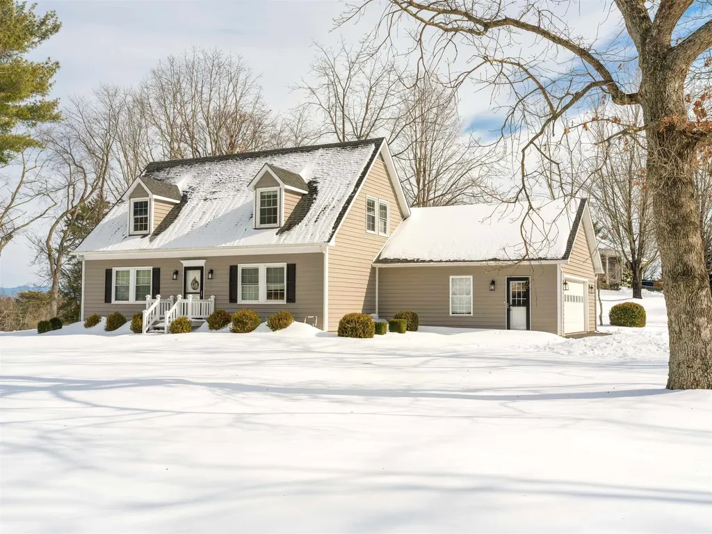 Mcgaheysville VA, 1894 Hawksbill Road