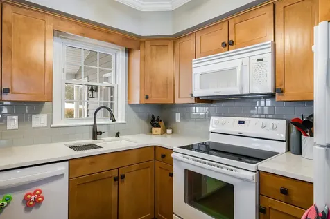 1894 Hawksbill Road Mcgaheysville VA 22840