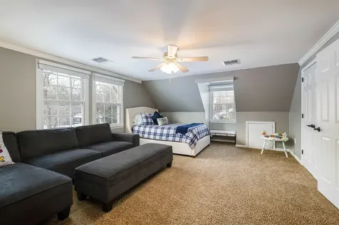1894 Hawksbill Road Mcgaheysville VA 22840