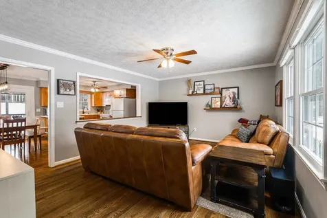1894 Hawksbill Road Mcgaheysville VA 22840