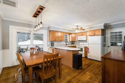 1894 Hawksbill Road Mcgaheysville VA 22840
