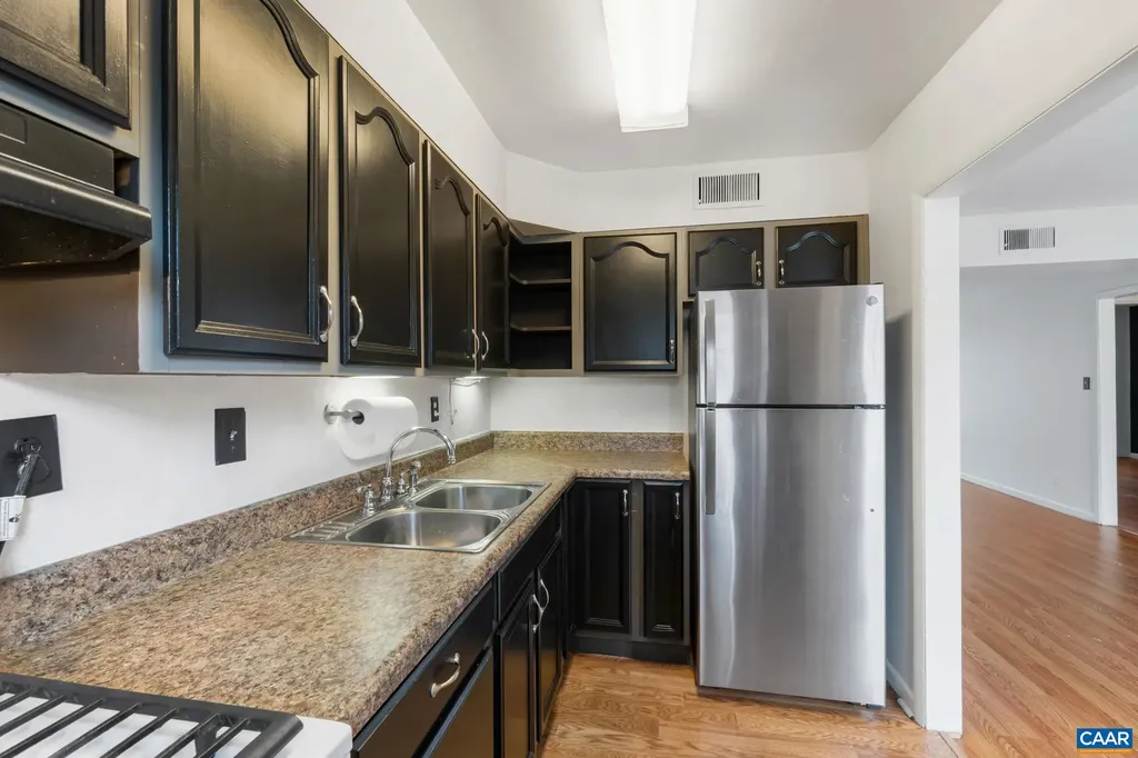 2527 Hydraulic Road Charlottesville VA 22901