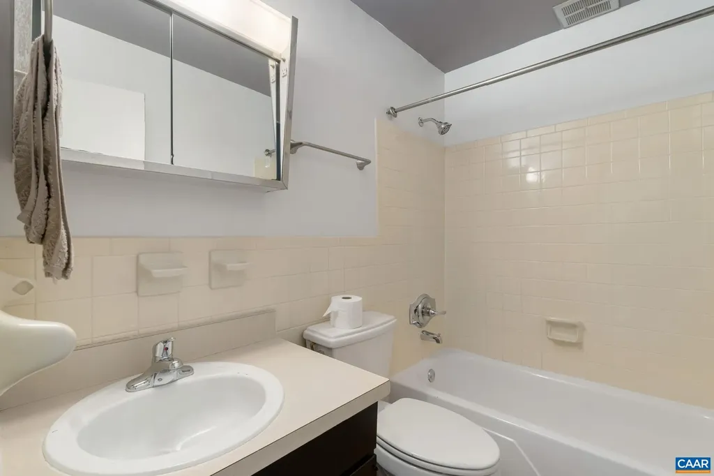 2527 Hydraulic Road Charlottesville VA 22901