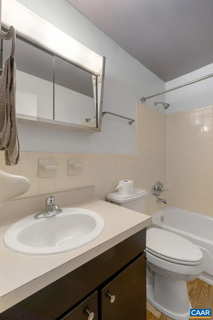 2527 Hydraulic Road Charlottesville VA 22901