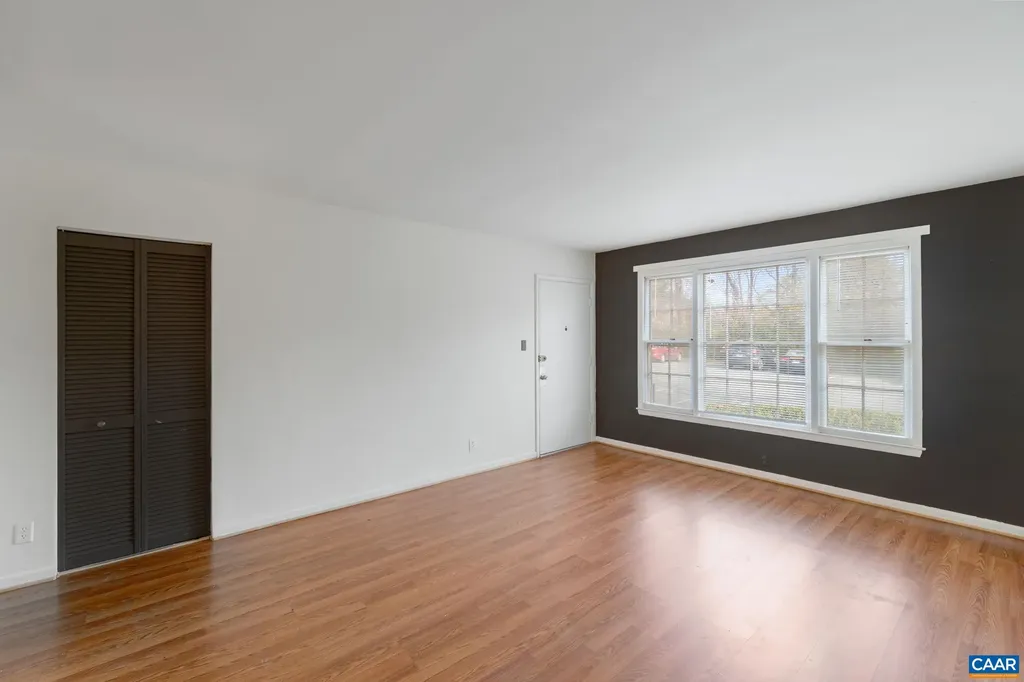2527 Hydraulic Road Charlottesville VA 22901