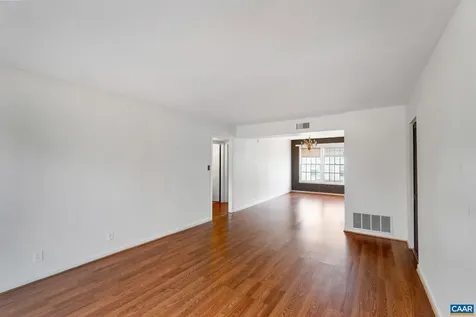 2527 Hydraulic Road Charlottesville VA 22901