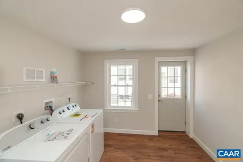 1433 Harding Avenue Waynesboro VA 22980