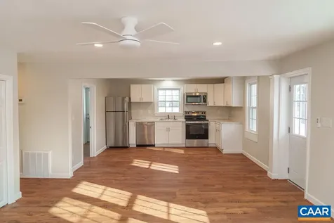 1433 Harding Avenue Waynesboro VA 22980