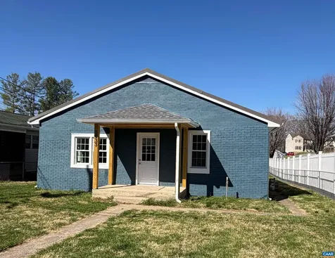 1433 Harding Avenue Waynesboro VA 22980