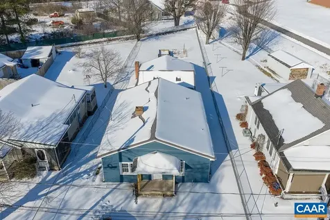 1433 Harding Avenue Waynesboro VA 22980