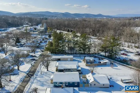 1433 Harding Avenue Waynesboro VA 22980