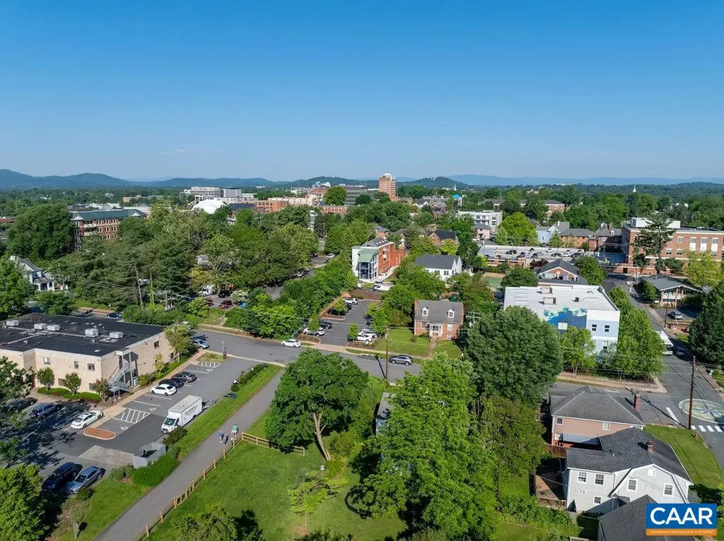 320 B 11th Street Charlottesville VA 22902
