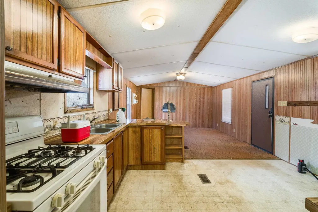 2851 Thorofare Road Elkton VA 22827