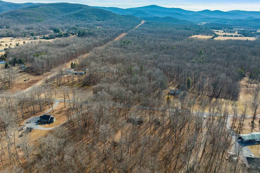 2851 Thorofare Road Elkton VA 22827