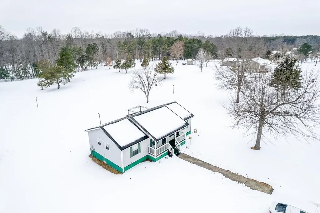 190 Martin Lane Palmyra VA 22963