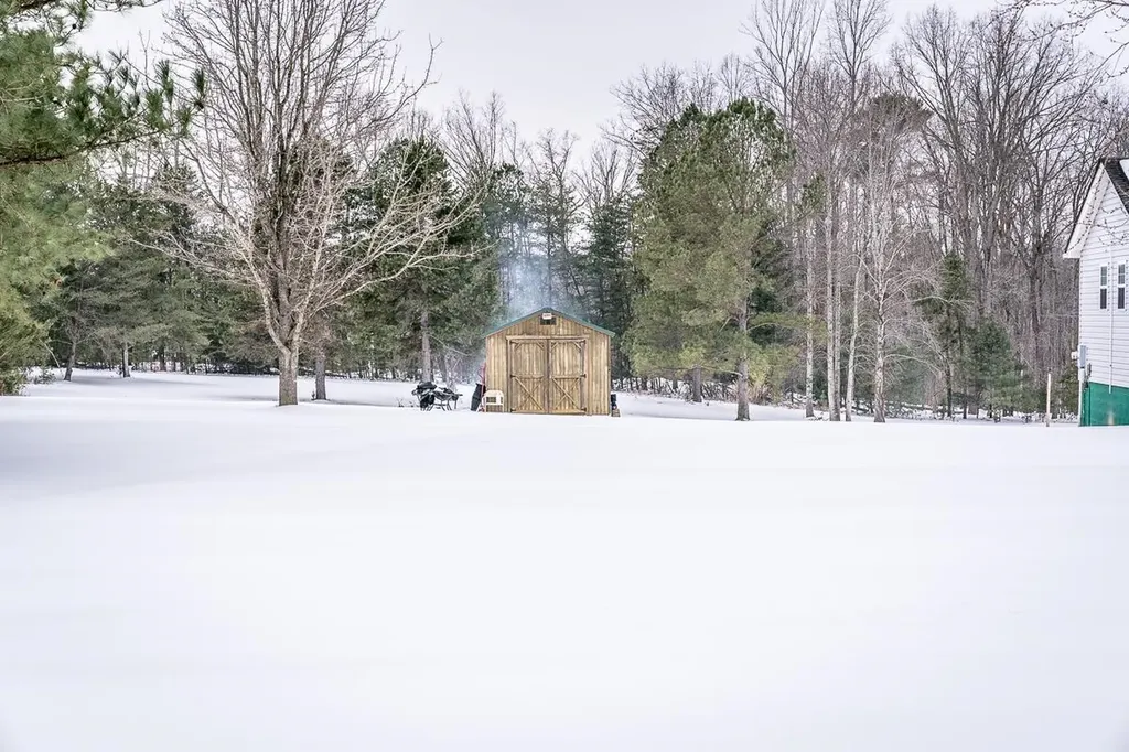 190 Martin Lane Palmyra VA 22963