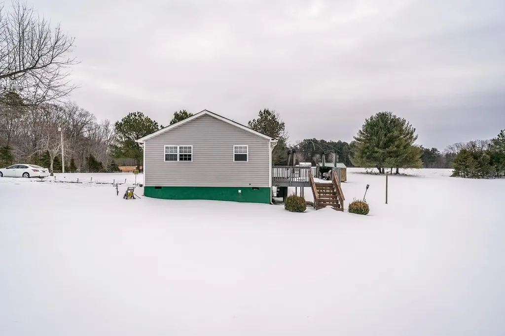 190 Martin Lane Palmyra VA 22963