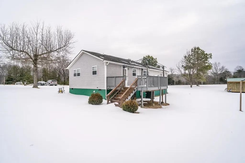 190 Martin Lane Palmyra VA 22963