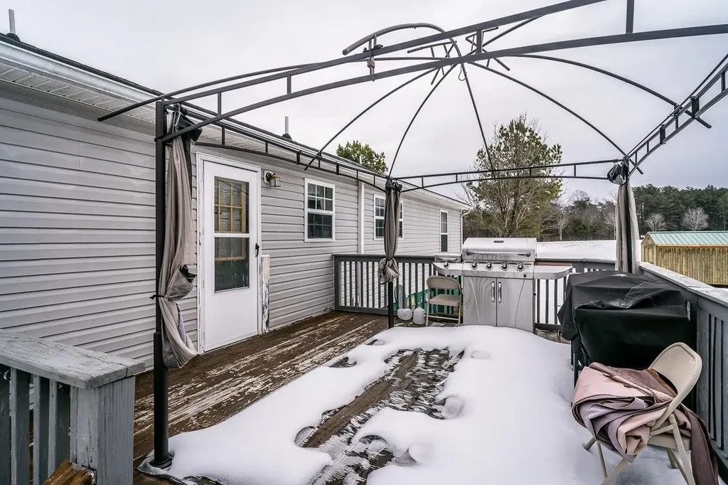 190 Martin Lane Palmyra VA 22963