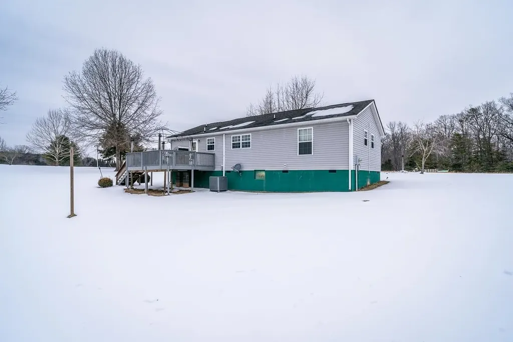 190 Martin Lane Palmyra VA 22963