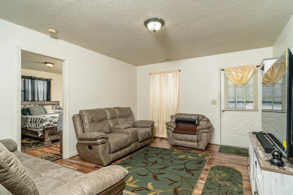 190 Martin Lane Palmyra VA 22963