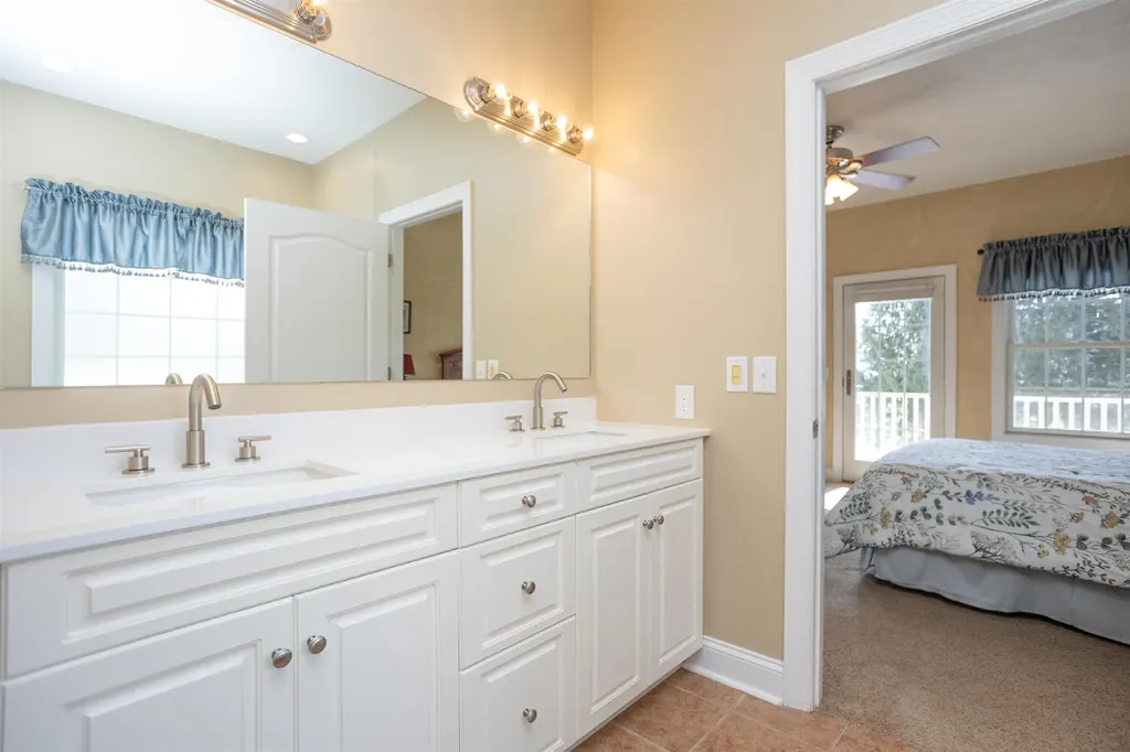 203 Keswick Circle Dayton VA 22821