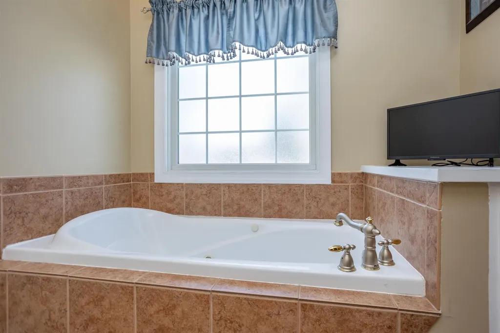 203 Keswick Circle Dayton VA 22821