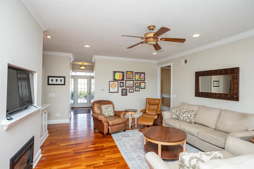 203 Keswick Circle Dayton VA 22821