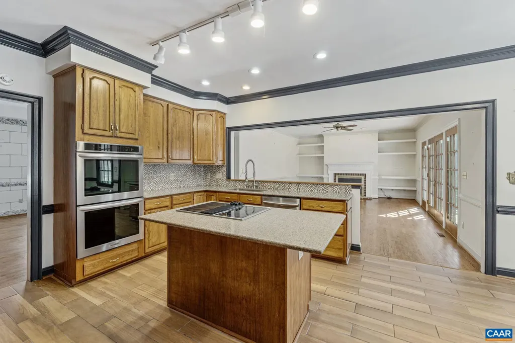 3383 Marsden Point Keswick VA 22947