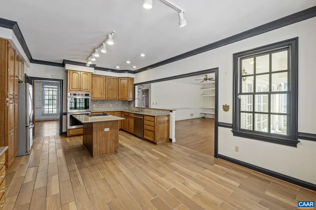 3383 Marsden Point Keswick VA 22947
