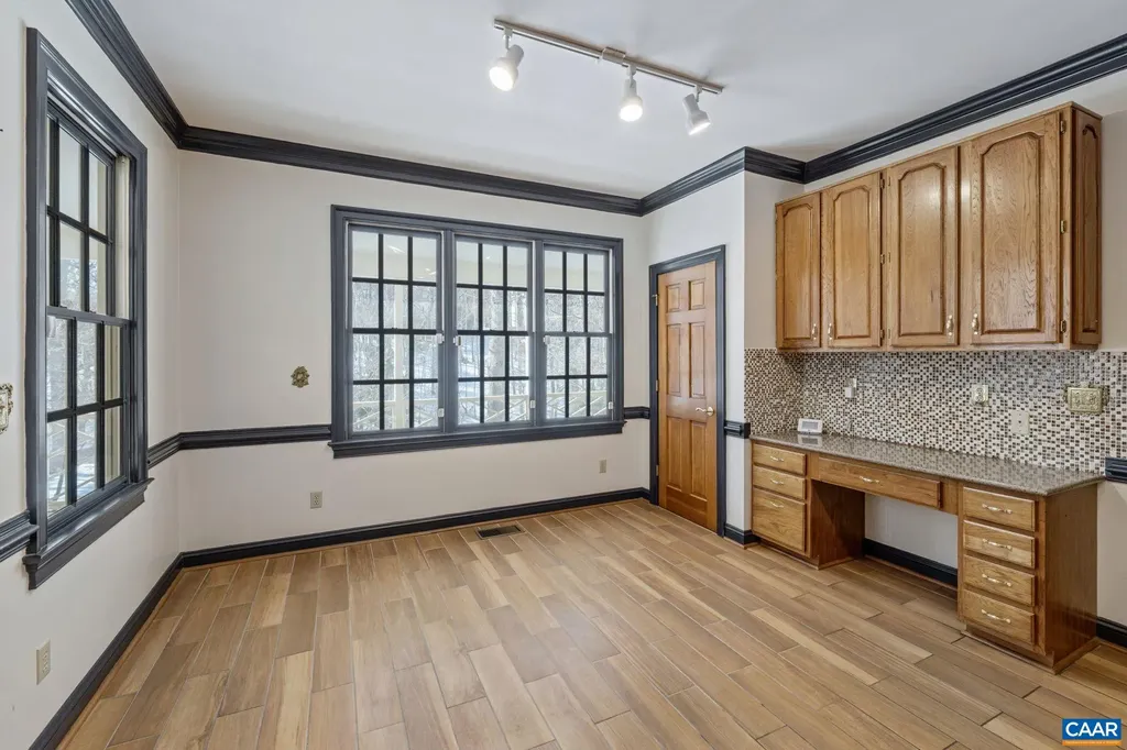 3383 Marsden Point Keswick VA 22947