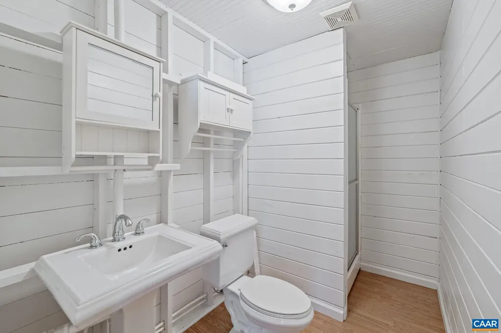3383 Marsden Point Keswick VA 22947
