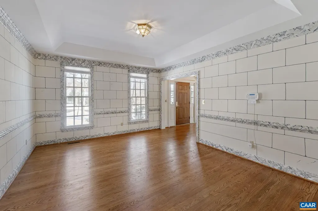 3383 Marsden Point Keswick VA 22947