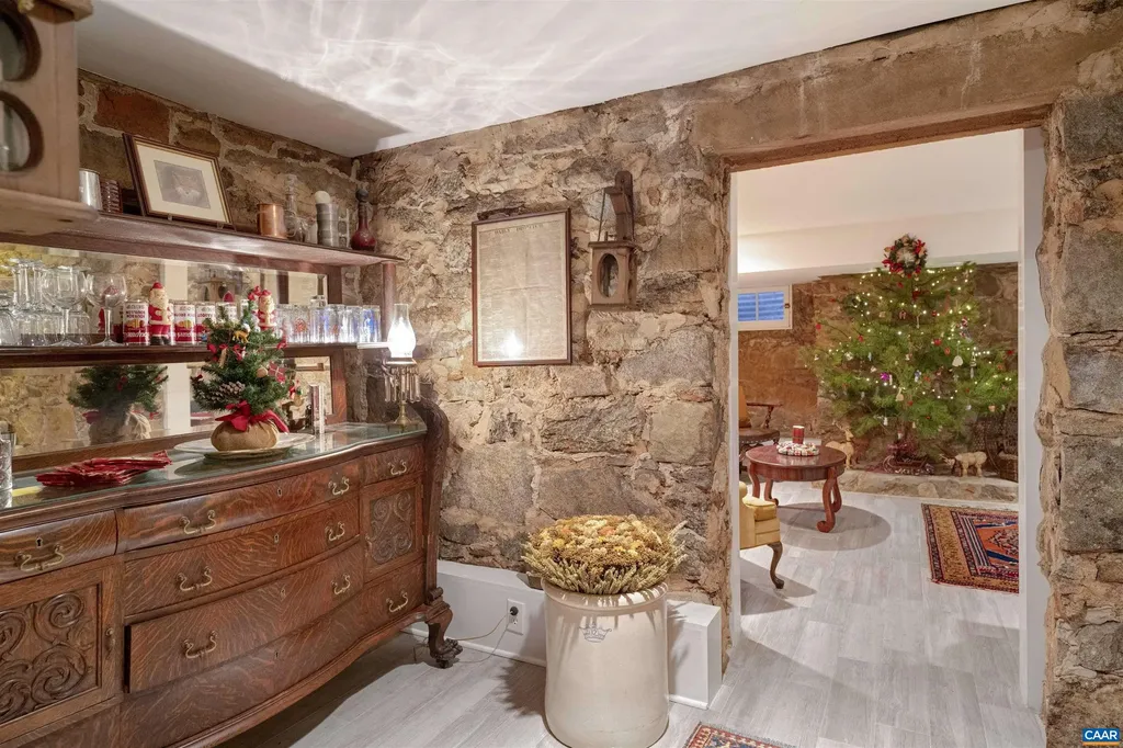 4035 Edge Valley Road North Garden VA 22959