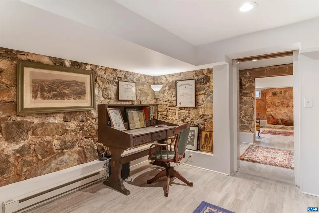 4035 Edge Valley Road North Garden VA 22959