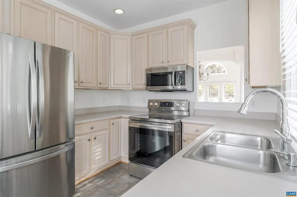 1202 Stonegate Way Crozet VA 22932