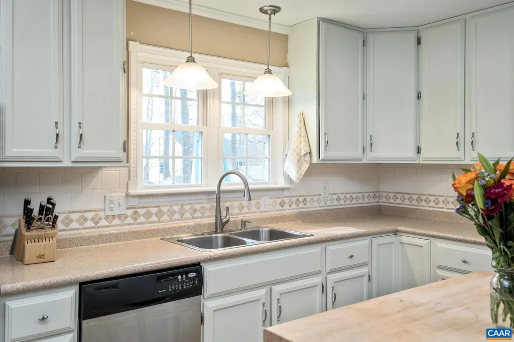 1635 Poes Lane Charlottesville VA 22911