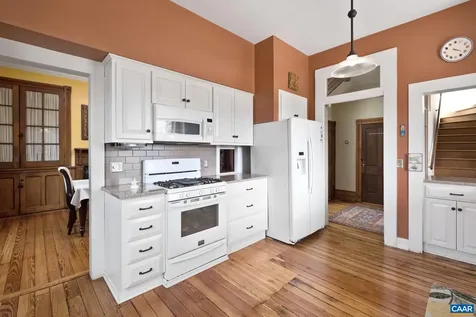428 Maple Avenue Waynesboro VA 22980