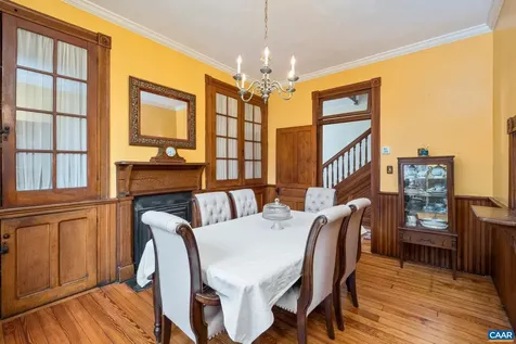 428 Maple Avenue Waynesboro VA 22980