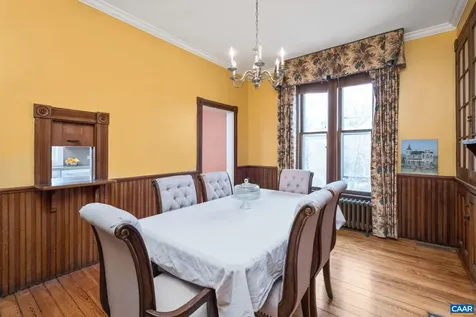 428 Maple Avenue Waynesboro VA 22980