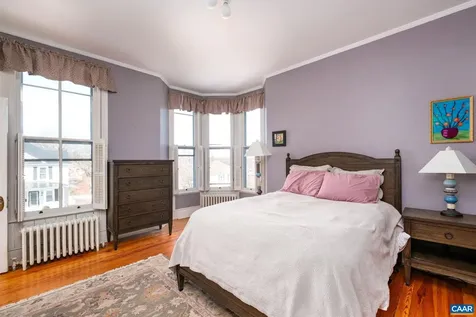 428 Maple Avenue Waynesboro VA 22980