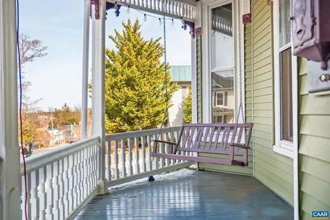 428 Maple Avenue Waynesboro VA 22980