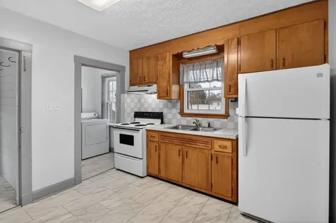802 Cherry Avenue Grottoes VA 24441