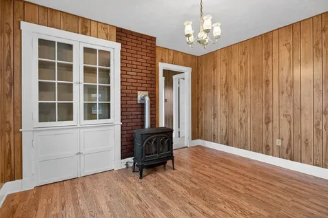 802 Cherry Avenue Grottoes VA 24441